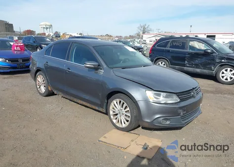 2011 Volkswagen Jetta 2.5L Sel из США, поврежденный, VIN 3VWGZ7AJ1BM328772
